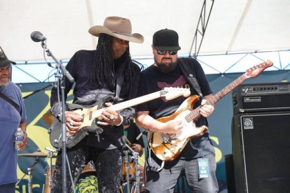 08.2026 | Kitsap Festival - Larry Mitchell and Ken Valdez trading licks